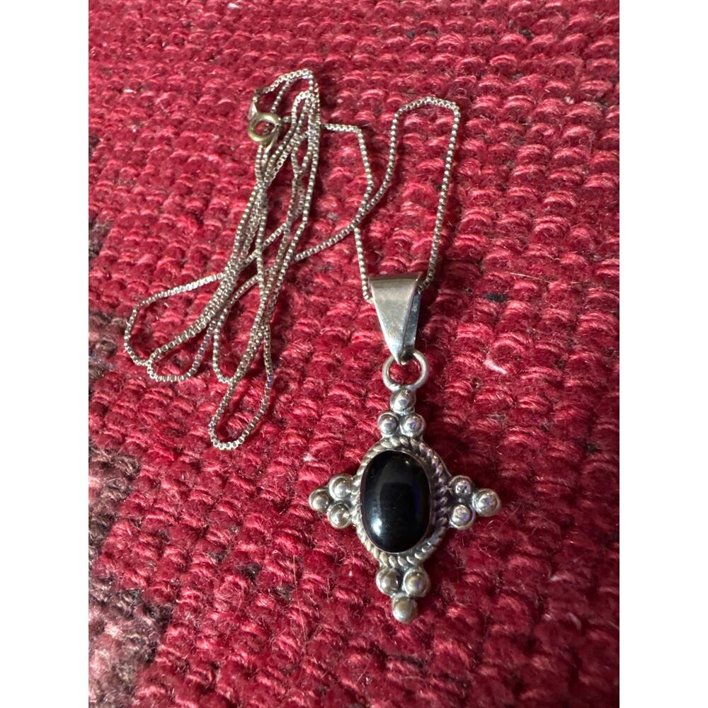 MEXICO 925 Sterling Silver Vintage Cabochon Cut Black Onyx Pendant & Chain